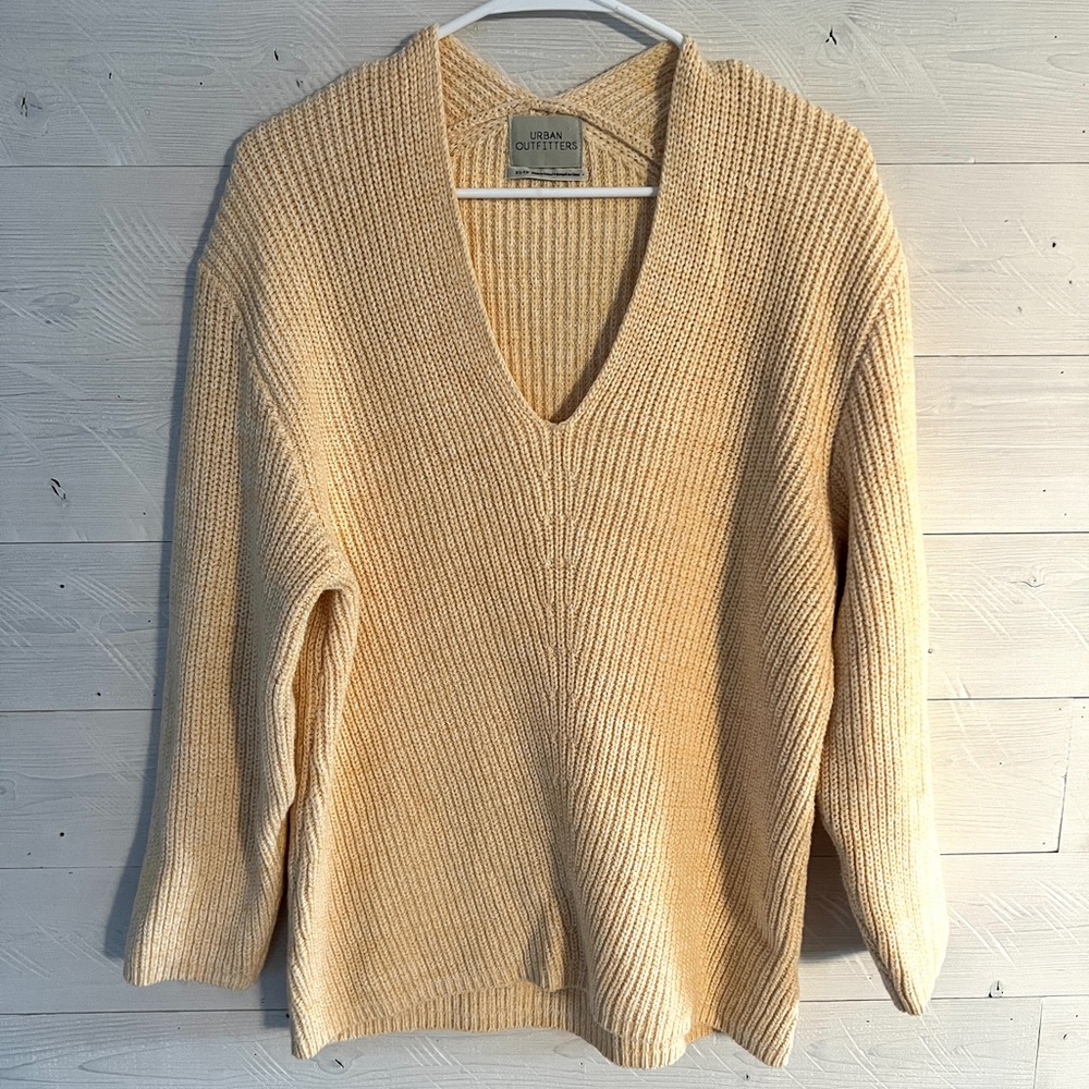 Oversized urban outfitters sweater xs